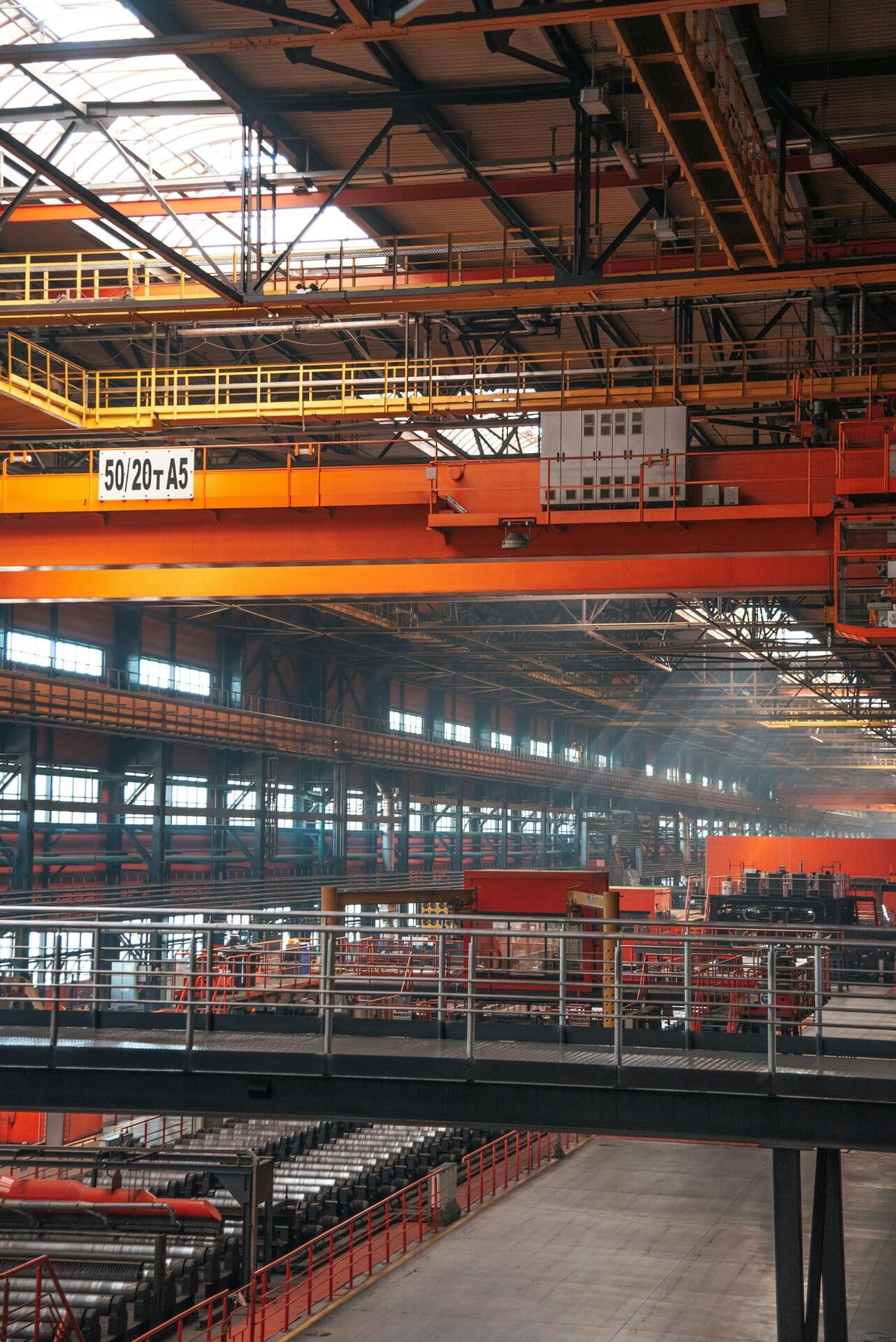 Atelier industriel - systèmes de levage